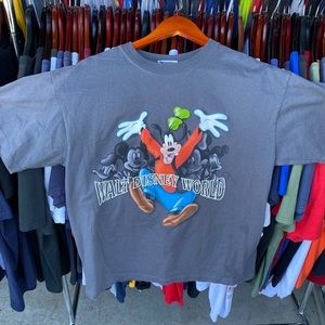 Walt Disney world tee large